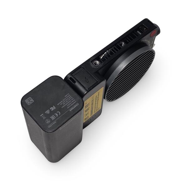 ZHIYUN CINEPEER CX100 COB LED Video Light with Battery Grip - Great Condition! - Picture 9 of 12